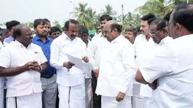डीएमके गठबंधन एकजुट है : Minister E.V. Velu डीएमके गठबंधन एकजुट है : Minister E.V. Velu