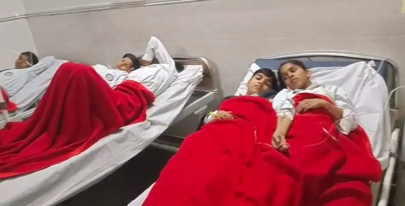 समालखा गांव के school में दलिया खाने से 13 छात्र अस्पताल में भर्ती समालखा गांव के school में दलिया खाने से 13 छात्र अस्पताल में भर्ती