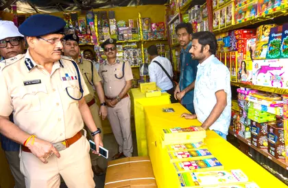 बंगाल विधानसभा चुनाव से पहले कोलकाता पुलिस में बड़ा फेरबदल बंगाल विधानसभा चुनाव से पहले कोलकाता पुलिस में बड़ा फेरबदल