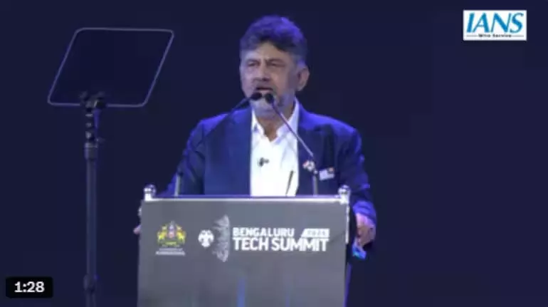 कर्नाटक बेंगलुरु इंफ्रास्ट्रक्चर पर 1 लाख करोड़ रुपये खर्च करेगा: Shivakumar कर्नाटक बेंगलुरु इंफ्रास्ट्रक्चर पर 1 लाख करोड़ रुपये खर्च करेगा: Shivakumar