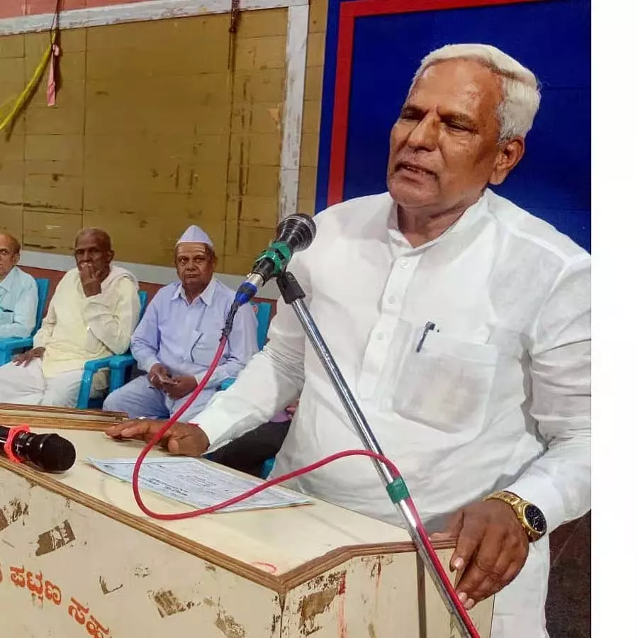 Karnataka : रबाकवि बनहट्टी तालुक स्तरीय सेवानिवृत्त कर्मचारी सम्मेलन 23 को Karnataka : रबाकवि बनहट्टी तालुक स्तरीय सेवानिवृत्त कर्मचारी सम्मेलन 23 को