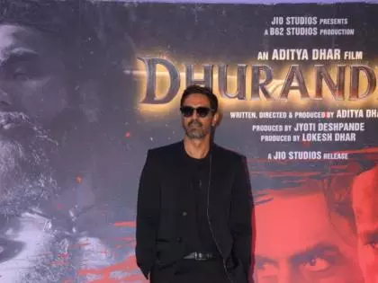 Arjun Rampal ने सेट पर चोट के बावजूद धुरंधर की शूटिंग जारी रखी Arjun Rampal ने सेट पर चोट के बावजूद धुरंधर की शूटिंग जारी रखी