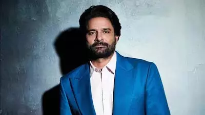 Manoj Bajpayee की द फैमिली मैन सीज़न 3 में जयदीप अहलावत की एंट्री से बढ़ा रोमांच Manoj Bajpayee की द फैमिली मैन सीज़न 3 में जयदीप अहलावत की एंट्री से बढ़ा रोमांच
