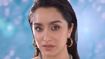 Shraddha Kapoor ने पामोनास ज्वेलरी के प्रमोशनल पोस्ट में किया कूल पोज़ Shraddha Kapoor ने पामोनास ज्वेलरी के प्रमोशनल पोस्ट में किया कूल पोज़