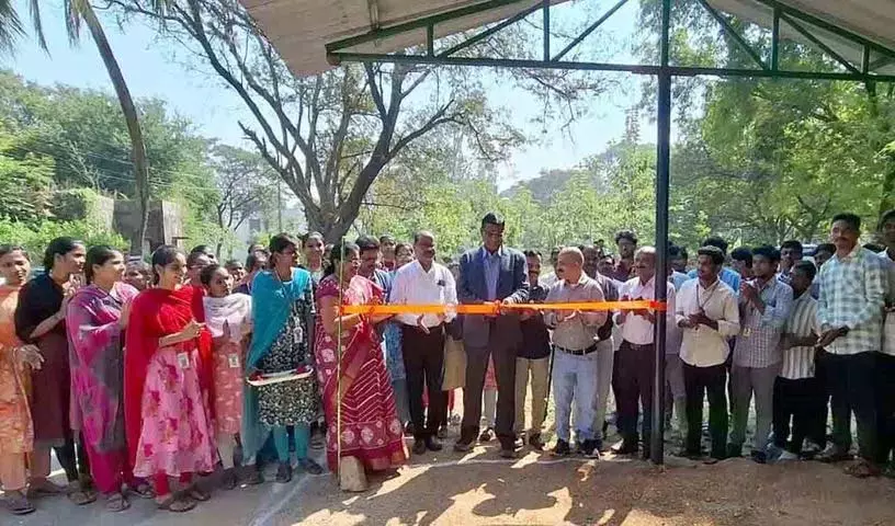 पुराने संसाधनों को उपयोग में लाने का प्रयास सराहनीय: KU कुलपति प्रताप रेड्डी पुराने संसाधनों को उपयोग में लाने का प्रयास सराहनीय: KU कुलपति प्रताप रेड्डी