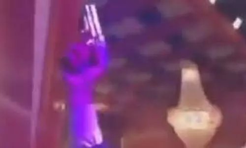 Rajasthan: शादी समारोह में हर्ष फायरिंग में मासूम के सिर में लगी गोली Rajasthan: शादी समारोह में हर्ष फायरिंग में मासूम के सिर में लगी गोली