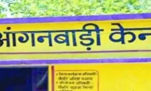 आंगनबाड़ी सहायिका अब मानने लगी प्रभु को, पढ़ने नहीं आ रहे बच्चे