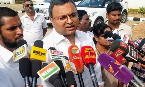 विजय के पास भले ही महत्वपूर्ण वोट हैं, लेकिन इससे DMK गठबंधन पर कोई असर नहीं पड़ेगा: Karti P. Chidambaram विजय के पास भले ही महत्वपूर्ण वोट हैं, लेकिन इससे DMK गठबंधन पर कोई असर नहीं पड़ेगा: Karti P. Chidambaram