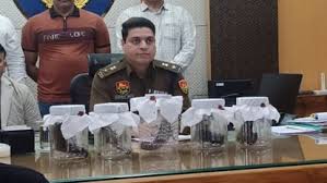 Haryana के रोहतक में 6 पिस्तौल के साथ चार लोग गिरफ्तार