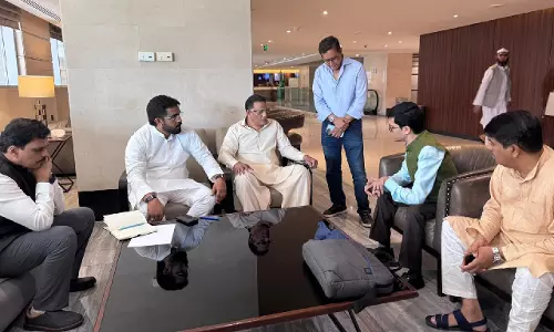 दुर्घटना पीड़ितों के परिवारों की सहायता के लिए तेलंगाना प्रतिनिधिमंडल पहुंचा दुर्घटना पीड़ितों के परिवारों की सहायता के लिए तेलंगाना प्रतिनिधिमंडल पहुंचा
