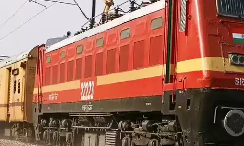 दुर्ग-जगदलपुर इंटरसिटी एक्सप्रेस फिर पटरी पर दुर्ग-जगदलपुर इंटरसिटी एक्सप्रेस फिर पटरी पर