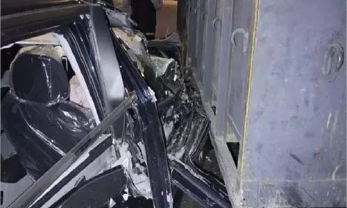 Jalandhar : बड़ा हादसा, ट्रैक्टर-ट्रॉली और कार के बीच ज़ोरदार टक्कर Jalandhar : बड़ा हादसा, ट्रैक्टर-ट्रॉली और कार के बीच ज़ोरदार टक्कर