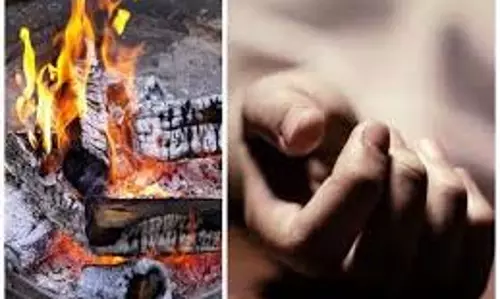 Karnataka: ठंड से बचने के लिए अंगीठी जलाने से तीन युवकों की मौत Karnataka: ठंड से बचने के लिए अंगीठी जलाने से तीन युवकों की मौत
