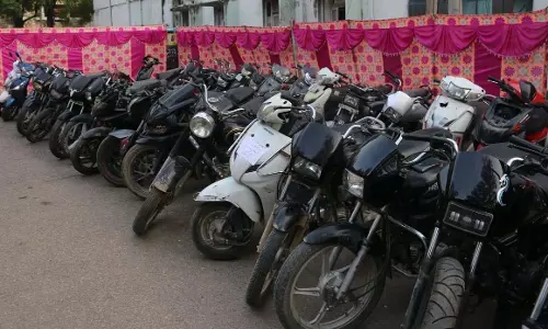 Jammu-Kashmir : पुलिस ने चोरों के गिरोह का किया भंडाफोड़