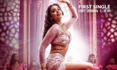Actress Shriya Saran ने प्रतिरूपणकर्ता से कहा: जाओ, जीवन जियो!