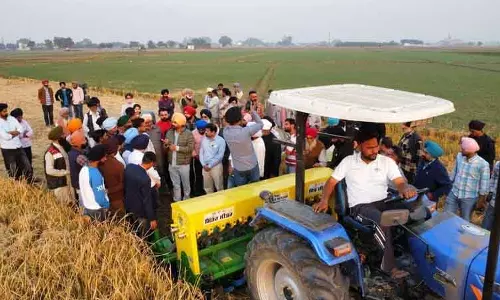 Doraha कॉर्पोरेट और कृषि विश्वविद्यालयों ने जतना में कृषि तकनीक की प्रगति का प्रदर्शन किया Doraha कॉर्पोरेट और कृषि विश्वविद्यालयों ने जतना में कृषि तकनीक की प्रगति का प्रदर्शन किया