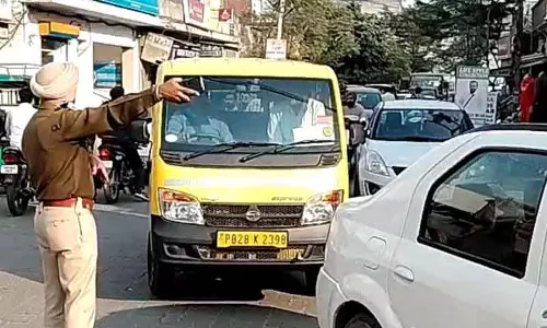 Malerkotla: बाहरी यात्रियों ने शहर की जाम की समस्या बढ़ाई Malerkotla: बाहरी यात्रियों ने शहर की जाम की समस्या बढ़ाई