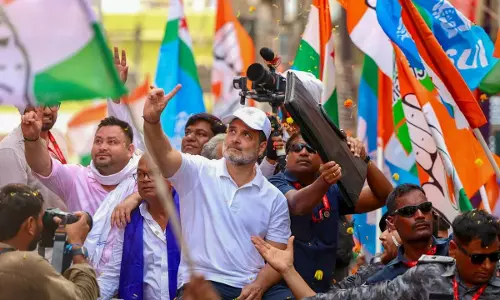 272 हस्तियों ने पत्र लिखकर कांग्रेस पर उठाए सवाल, चुनाव आयोग को बदनाम करने की निंदा की