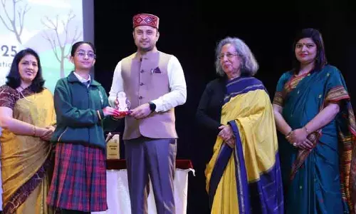 Mandi ओकवुड स्कूल के वार्षिक पुरस्कार समारोह में सफल विद्यार्थियों को सम्मानित किया गया