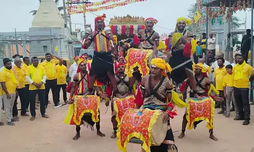 Karnataka : कुरुबरहल्ली में कनकदास जयंती Karnataka : कुरुबरहल्ली में कनकदास जयंती