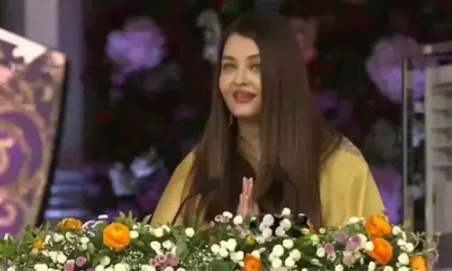 Sathya Sai Baba द्वारा सिखाई गई शिक्षा सभी के लिए एक उदाहरण है: ऐश्वर्या राय बच्चन Sathya Sai Baba द्वारा सिखाई गई शिक्षा सभी के लिए एक उदाहरण है: ऐश्वर्या राय बच्चन