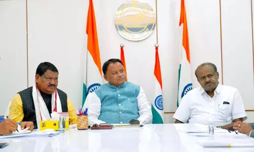 केंद्रीय मंत्री ने ओडिशा की राजधानी में CM से मुलाकात की