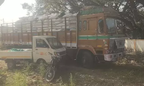 अवैध परिवहन: 301 क्विंटल राशन चावल जब्त अवैध परिवहन: 301 क्विंटल राशन चावल जब्त
