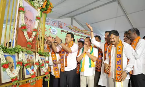 Atalji का नाम ही एक प्रेरक शक्ति है: उनके शताब्दी समारोह में भाजपा Atalji का नाम ही एक प्रेरक शक्ति है: उनके शताब्दी समारोह में भाजपा