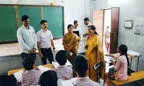 स्कूलों में हरियाली और स्वच्छता को सख्ती से लागू किया जाना चाहिए स्कूलों में हरियाली और स्वच्छता को सख्ती से लागू किया जाना चाहिए