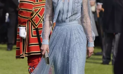 Melania Trump का एली साब फैशन के प्रति बढ़ता लगाव Melania Trump का एली साब फैशन के प्रति बढ़ता लगाव