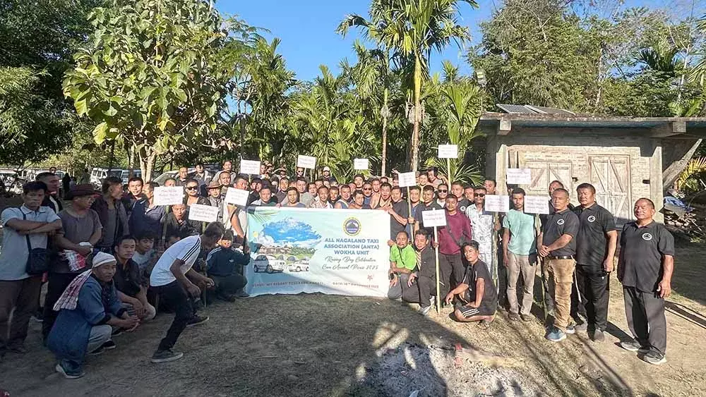 Nagaland टैक्सी एसोसिएशन वोखा ने नदी की सफाई के साथ स्थापना दिवस मनाया Nagaland टैक्सी एसोसिएशन वोखा ने नदी की सफाई के साथ स्थापना दिवस मनाया
