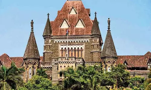जीवनसाथी द्वारा आत्महत्या की धमकी देना क्रूरता है: Bombay High Court जीवनसाथी द्वारा आत्महत्या की धमकी देना क्रूरता है: Bombay High Court