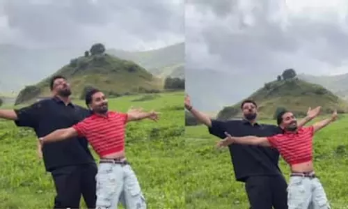 Auri और बादशाह का शाहरुख-स्टाइल डांस वीडियो वायरल Auri और बादशाह का शाहरुख-स्टाइल डांस वीडियो वायरल