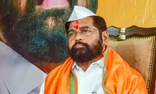 Congress ने एकनाथ शिंदे से सत्ता छोड़ने का आग्रह किया