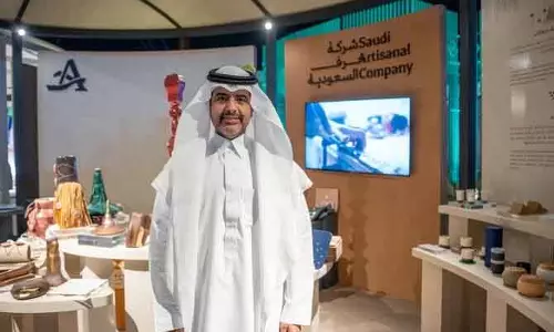 Saudi  आर्टिसनल कंपनी बानान प्रदर्शनी में हिस्सा लेकर स्थानीय हस्तशिल्प को बढ़ावा दे रही