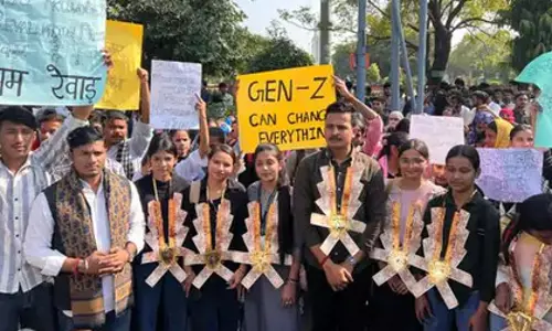Rajasthan विश्वविद्यालय में हंगामा, पुलिस का छात्रों पर लाठीचार्ज