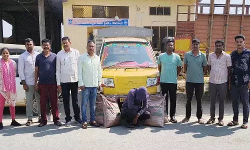 Chennaram Gate पर काले गुड़ की मेज जब्त