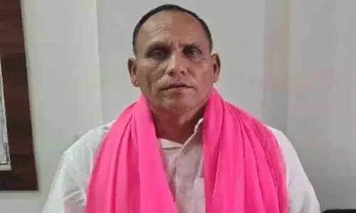 स्थानीय चुनावों में Indiramma साड़ियों का वितरण महिलाओं के वोट के लिए है