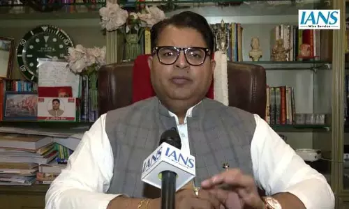 सपा प्रवक्ता अभिषेक मिश्रा ने चुनाव आयोग की मंशा पर उठाए सवाल सपा प्रवक्ता अभिषेक मिश्रा ने चुनाव आयोग की मंशा पर उठाए सवाल