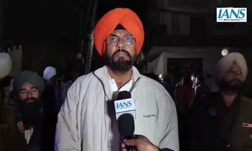 Chehharta Bazaar हत्याकांड में AAP विधायक Kuldeep Singh Dhaliwal ने परिवार से की मुलाकात Chehharta Bazaar हत्याकांड में AAP विधायक Kuldeep Singh Dhaliwal ने परिवार से की मुलाकात