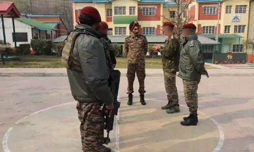 Lt Gen HS Vandra ने Northern Command में Russells Vipers की Operational Readiness का किया अवलोकन