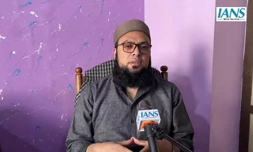 मदरसा शिक्षकों और छात्रों की जानकारी ATS को देने पर मौलाना कारी इशाक गोरा का बयान