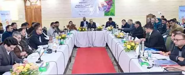 मुख्यमंत्री ने गंदेरबल में कार्यों की प्रगति और योजनाओं के कार्यान्वयन की समीक्षा की मुख्यमंत्री ने गंदेरबल में कार्यों की प्रगति और योजनाओं के कार्यान्वयन की समीक्षा की