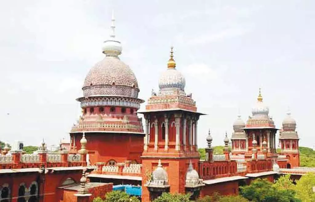 Tamil Nadu : हिंदू धर्म अपनाने वाली मुस्लिम महिला की तलाक याचिका खारिज करने का आदेश रद्द Tamil Nadu : हिंदू धर्म अपनाने वाली मुस्लिम महिला की तलाक याचिका खारिज करने का आदेश रद्द