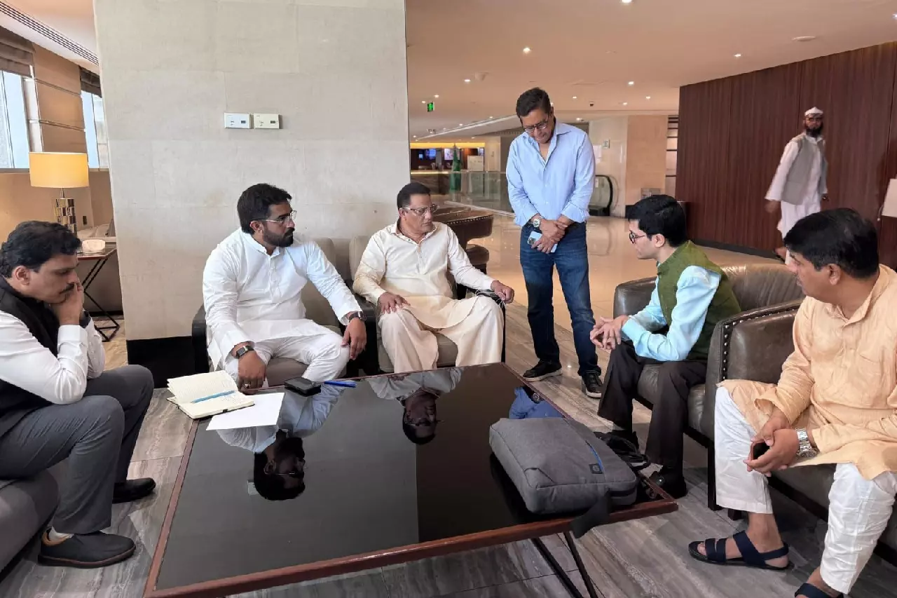 दुर्घटना पीड़ितों के परिवारों की सहायता के लिए तेलंगाना प्रतिनिधिमंडल पहुंचा दुर्घटना पीड़ितों के परिवारों की सहायता के लिए तेलंगाना प्रतिनिधिमंडल पहुंचा