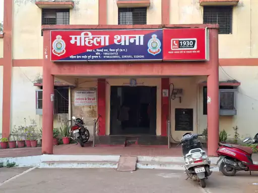 मेयर की बेटी दहेज प्रताड़ना से परेशान, फॉर्च्यूनर कार के लिए मारपीट कर रहे ससुराल वाले मेयर की बेटी दहेज प्रताड़ना से परेशान, फॉर्च्यूनर कार के लिए मारपीट कर रहे ससुराल वाले