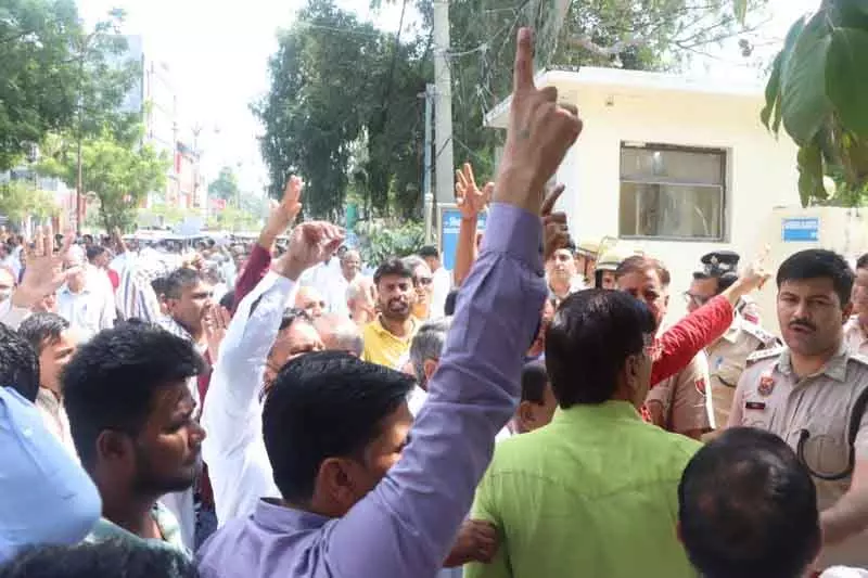 Phagwara यूनियन ने ओएफ की मांग की, सरकार के खिलाफ नारेबाजी की Phagwara यूनियन ने ओएफ की मांग की, सरकार के खिलाफ नारेबाजी की