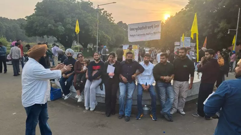 Haryana , हिमाचल प्रदेश पिछले दरवाजे से यूनिवर्सिटी में प्रवेश चाहते हैं पंजाब के मुख्यमंत्री Haryana , हिमाचल प्रदेश पिछले दरवाजे से यूनिवर्सिटी में प्रवेश चाहते हैं पंजाब के मुख्यमंत्री