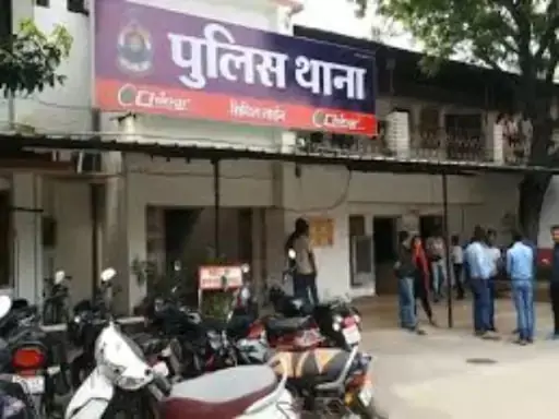 रायपुर : शख्स ने भतीजी को जड़ा तमाचा, तो पत्नी ने खाया जहर रायपुर : शख्स ने भतीजी को जड़ा तमाचा, तो पत्नी ने खाया जहर