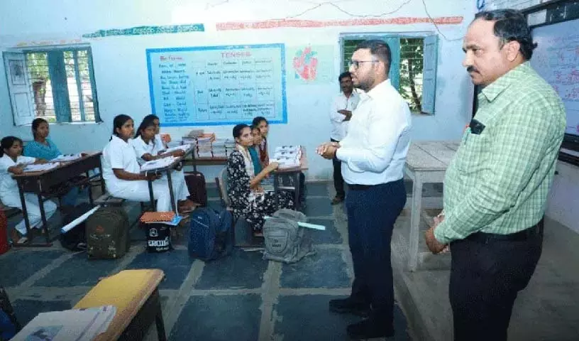 निरंतर सीखने से अच्छे परिणाम, कलेक्टर Tejas Nandlal Pawar निरंतर सीखने से अच्छे परिणाम, कलेक्टर Tejas Nandlal Pawar